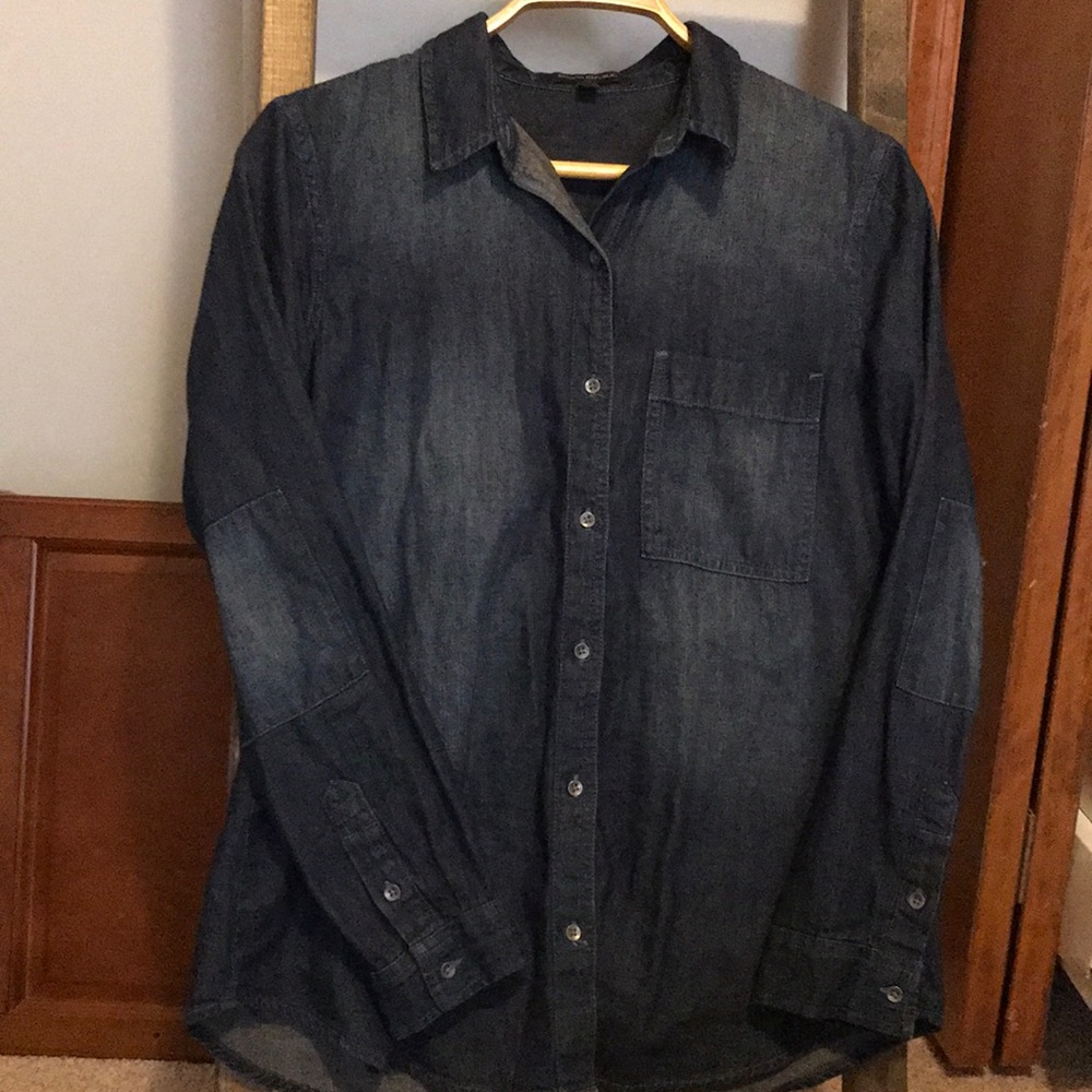 Banana Republic Factory Chambray Button Down Shirt
